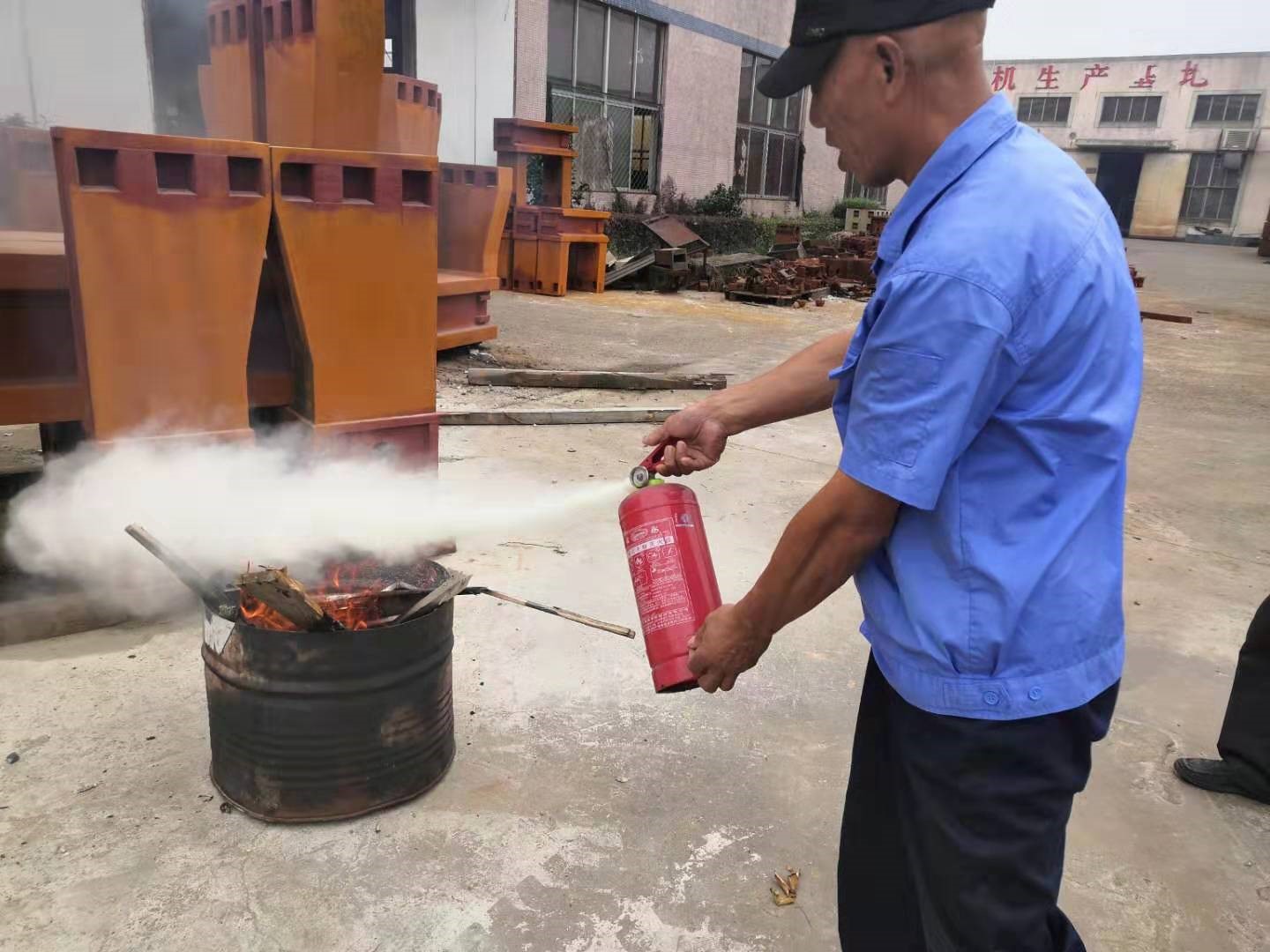 數(shù)控雕銑機(jī),模具雕銑機(jī),立式加工中心,石墨雕銑機(jī)-凱博數(shù)控 數(shù)控雕銑機(jī),模具雕銑機(jī),立式加工中心,石墨雕銑機(jī)-凱博數(shù)控